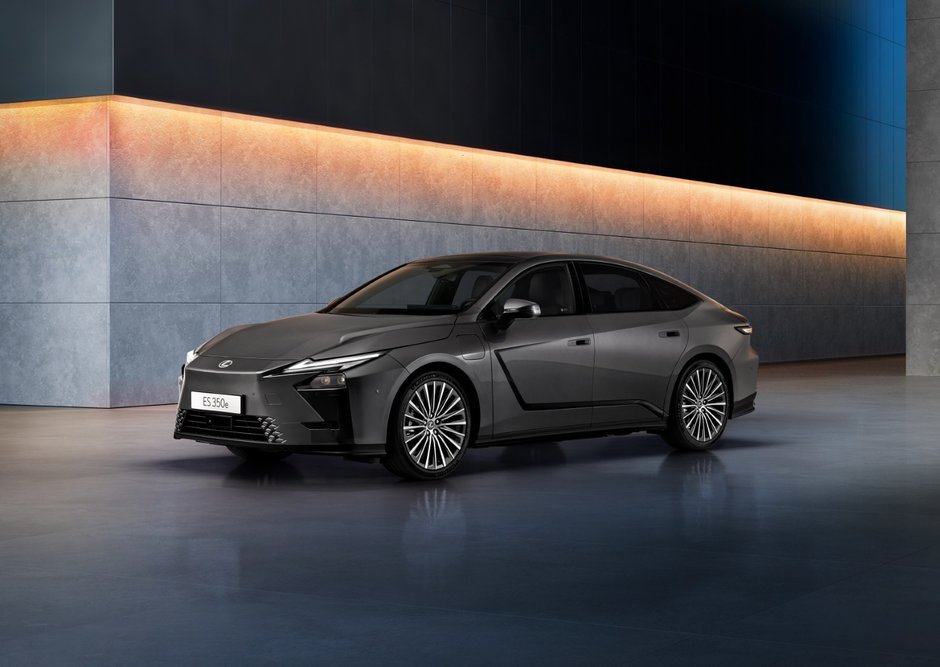 Lexus ES