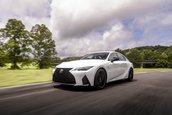 Lexus IS 2024