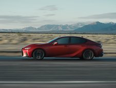 Lexus IS 2024