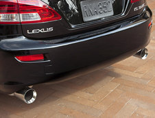 Lexus IS C primeste accesorii F Sport