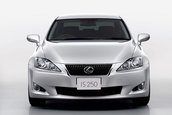 Lexus IS Facelift - Primele fotografii oficiale