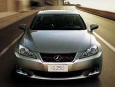 Lexus IS Facelift - Primele fotografii oficiale