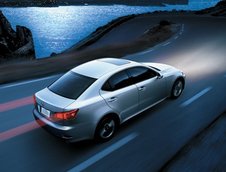 Lexus IS Facelift - Primele fotografii oficiale