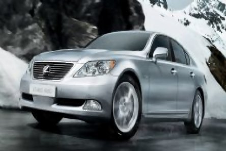 Lexus lanseaza LS460 AWD la Moscova Lexus lanseaza LS460 AWD la Moscova