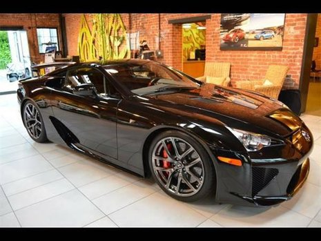 Lexus LFA de vanzare