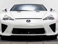 Lexus LFA detinut de Paris Hilton