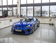 Lexus LFA - Service