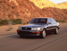 Lexus LS400