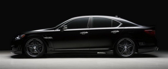 Lexus LS600h by Wald International se lauda cu supranumele  de Godfather