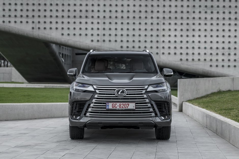 Lexus LX -Galerie foto