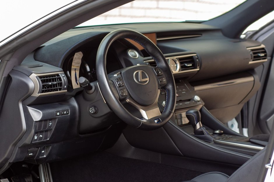 Lexus RC F de vanzare