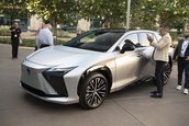 Lexus RZ - Galerie foto