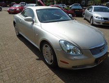 Lexus SC430 cu 491.402 km in bord