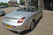 Lexus SC430 cu 491.402 km in bord