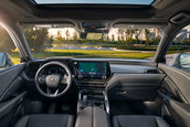 Lexus TX - Galerie foto