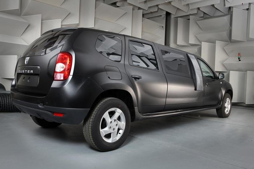 Limuzina Dacia Duster in actiune: primul film cu un Duster Limo