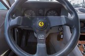Limuzina Ferrari 400i
