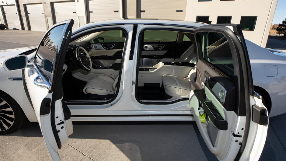 Lincoln Continental 80th Anniversary Coach Door Edition de vanzare