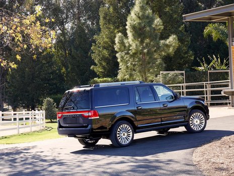 Lincoln Navigator