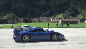 Liniute cu cele mai rare masini din lume. Participa Ferrari FXX K, Mercedes CLK GTR, Porsche 911 GT1 etc