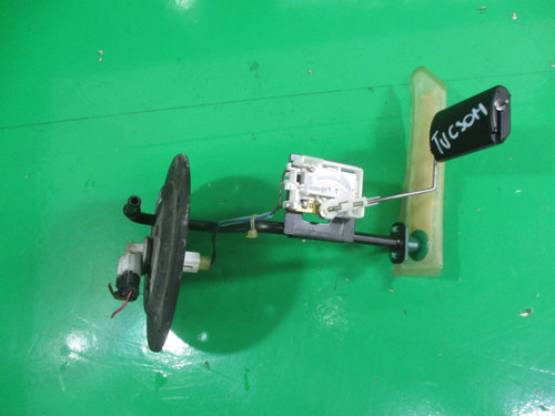 LITROMETRU REZERVOR / SENZOR NIVEL COD 31130-2E900 HYUNDAI TUCSON 2.0 CRDI FAB. 2004 - 2010 ⭐⭐...
