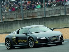 Livrare speciala de la Audi: R8 e-tron la 24 Hours of Le Mans