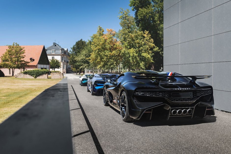 Livrari Bugatti Divo