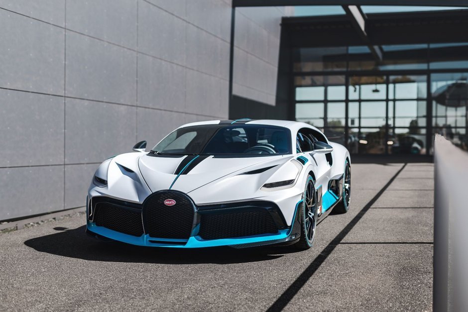 Livrari Bugatti Divo