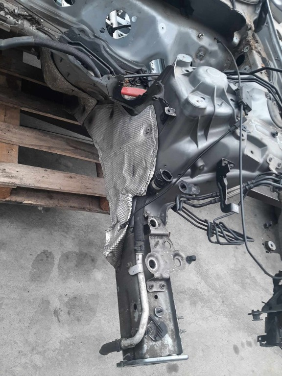 Lonjeron cu semi aripa audi a6 c7 4g 2013 4g0805677