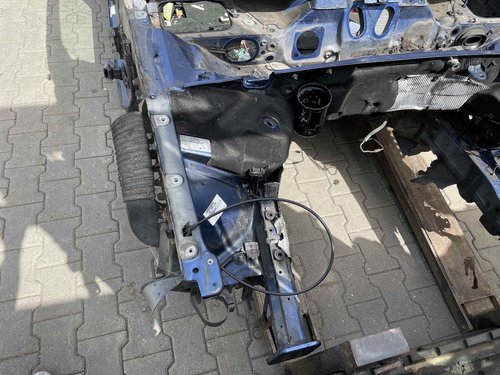 LONJERON DREAPTA AUDI A4 A4 - - (2004 2007)