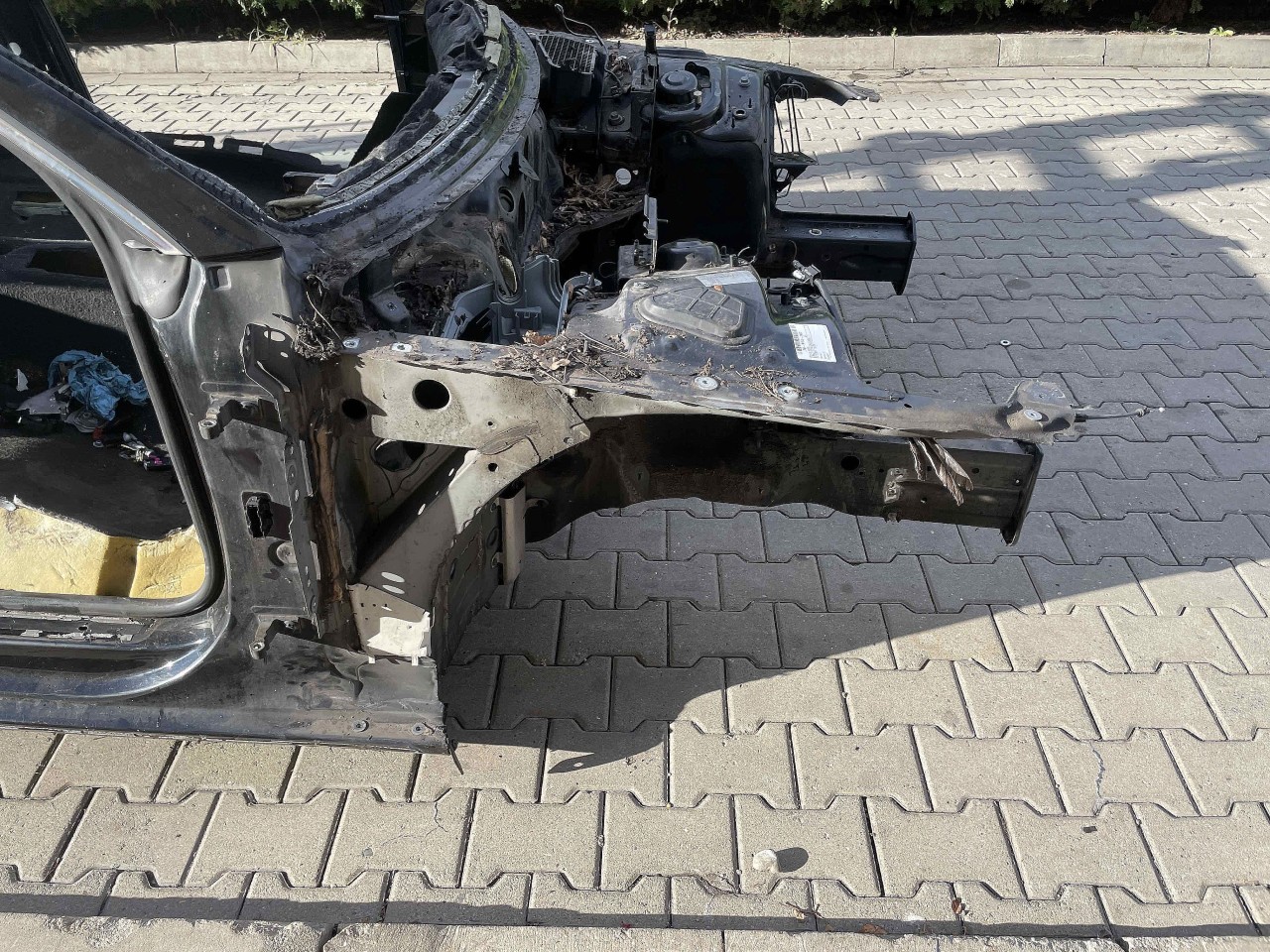 LONJERON DREAPTA AUDI A5 A5 - - (2007 2011)