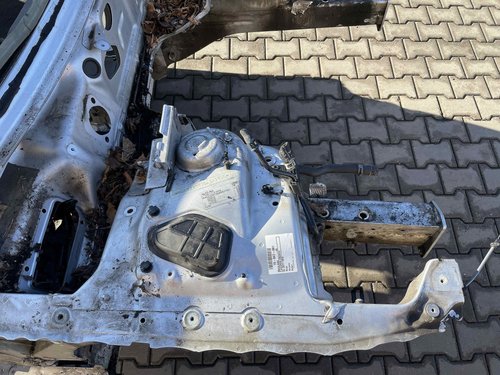LONJERON DREAPTA AUDI A5 A5 - - (2011 2016)