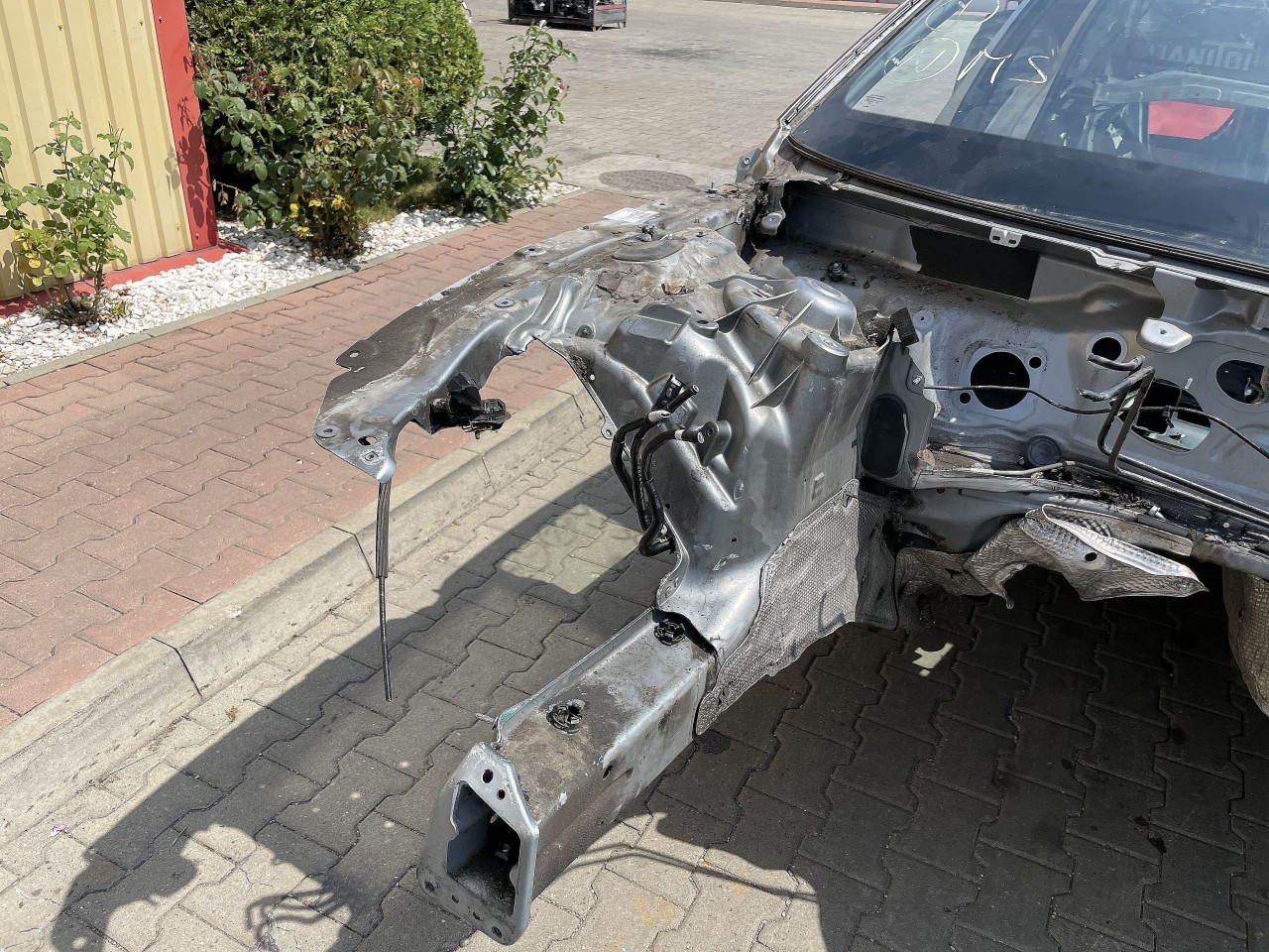 LONJERON DREAPTA AUDI A6 A6 - - (2011 2015)