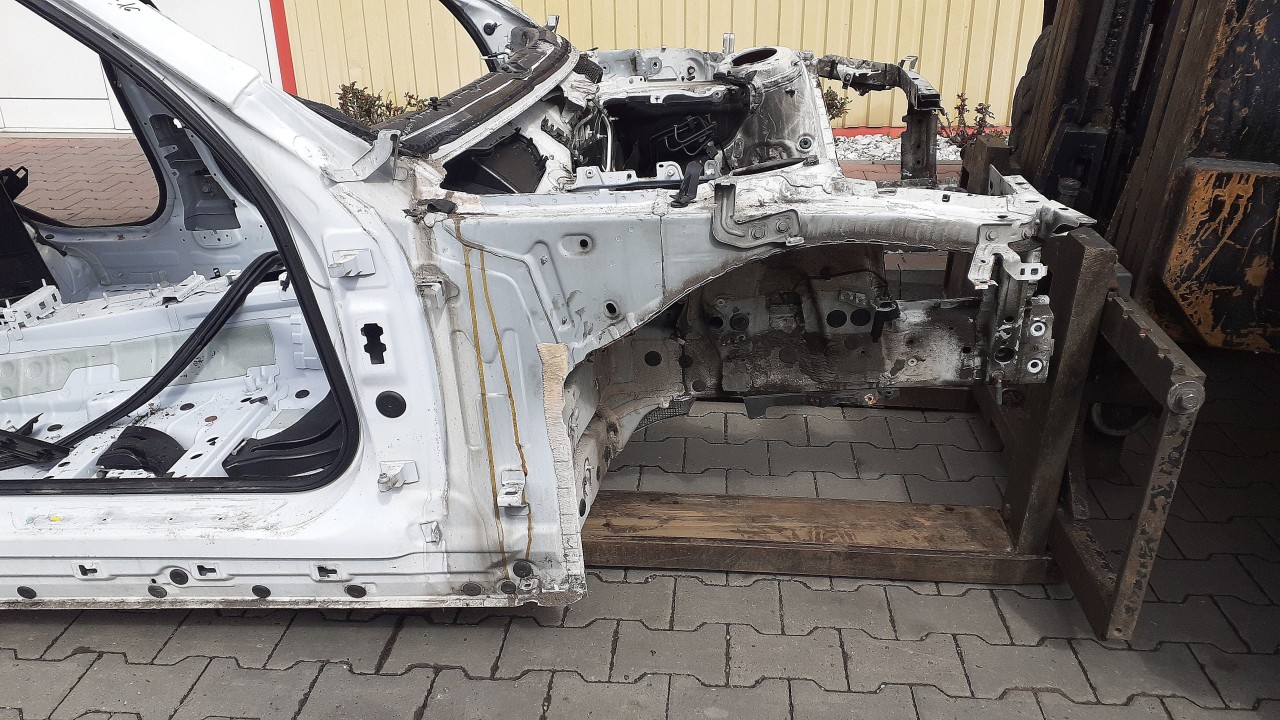 LONJERON DREAPTA BMW SERIA 3 F 34 GT - - (2012 2016)