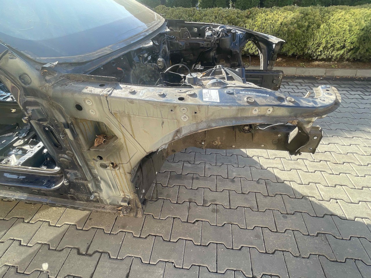 LONJERON DREAPTA BMW SERIA 5 F 10 - - (2010 2014)