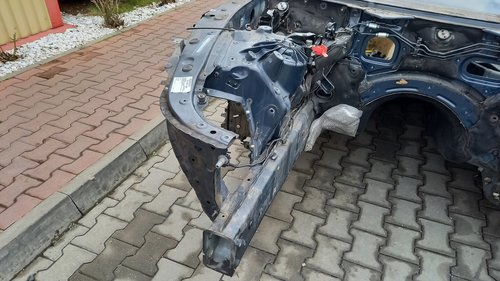 LONJERON DREAPTA BMW SERIA 5 F 11 - - (2010 2014)