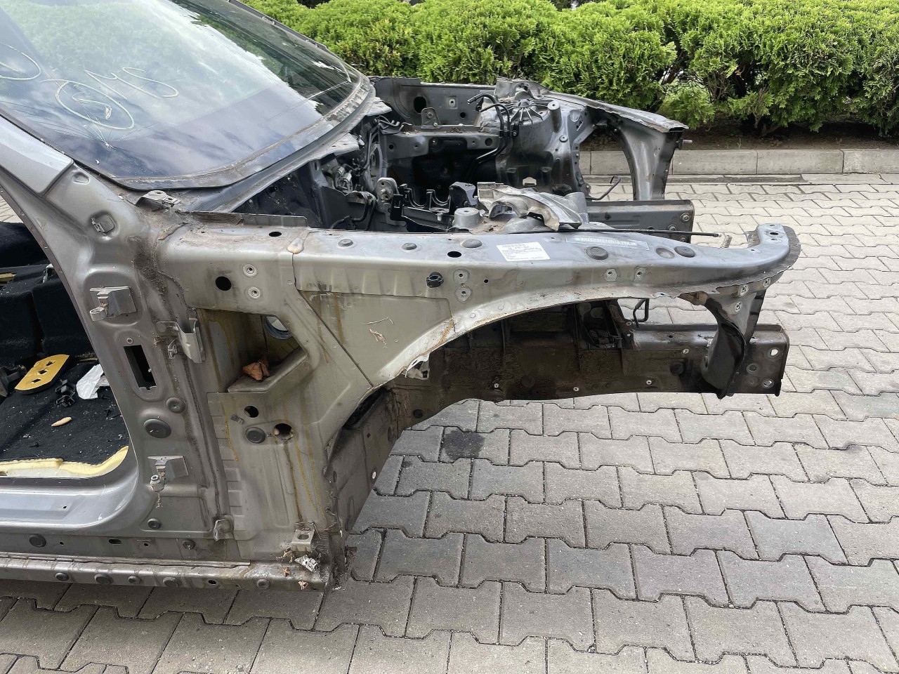 LONJERON DREAPTA BMW SERIA 5 F 11 - - (2010 2014)