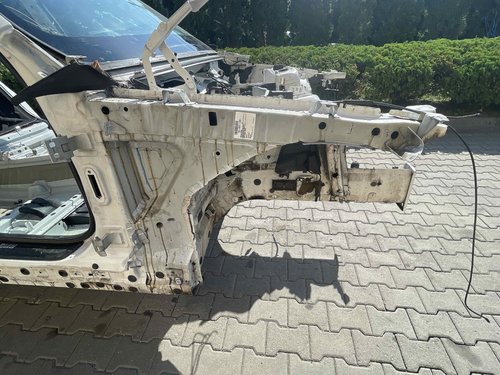 LONJERON DREAPTA BMW X1 - - (2009 2015)