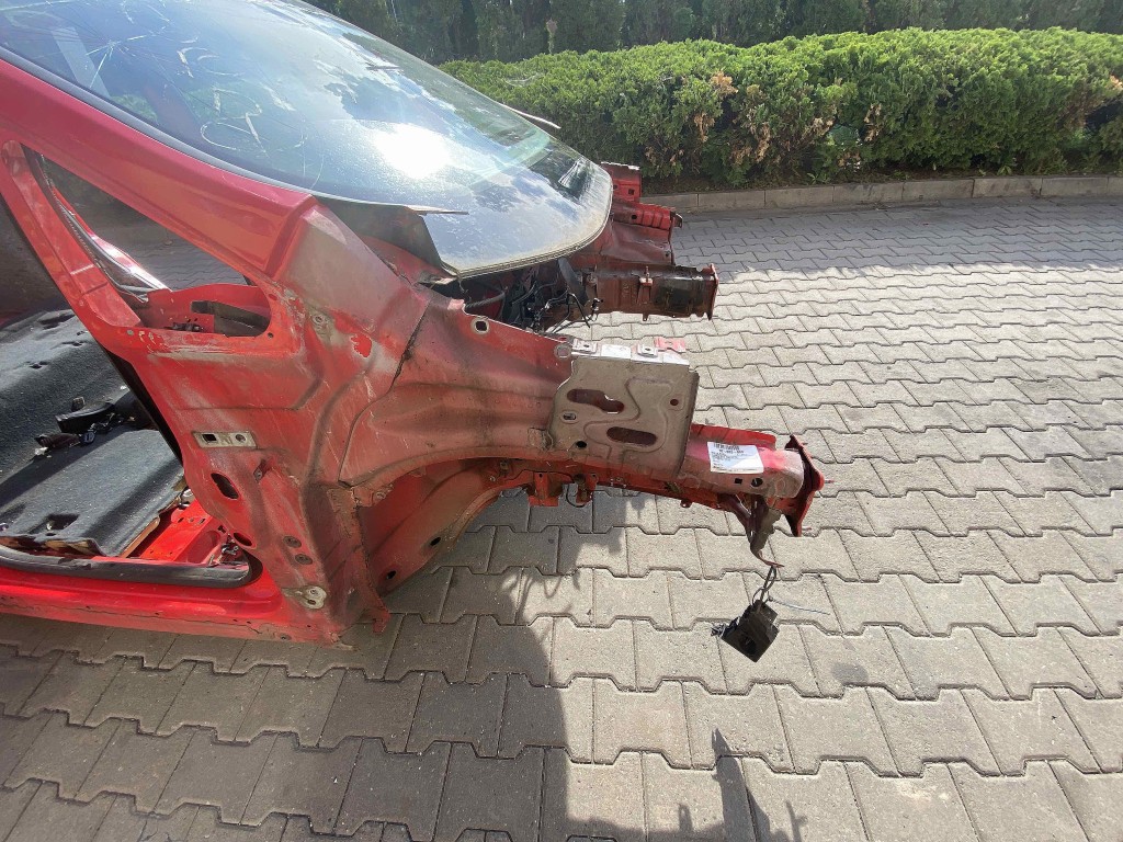 LONJERON DREAPTA FORD C-MAX - - (2010 2015)