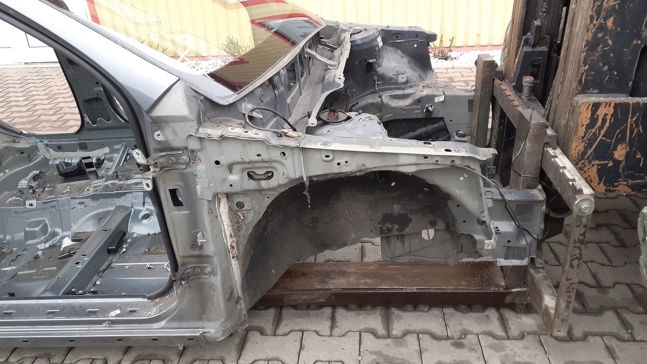LONJERON DREAPTA HYUNDAI I 30 I 30 - - (2007 2012)