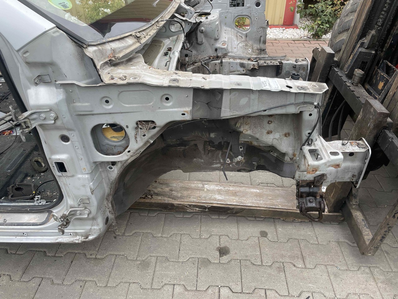 LONJERON DREAPTA KIA SPORTAGE - - (2008 2009)