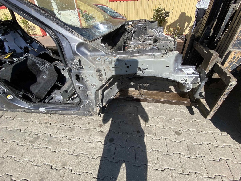 LONJERON DREAPTA LAND ROVER RANGE ROVER EVOQUE - - (2014 2018)