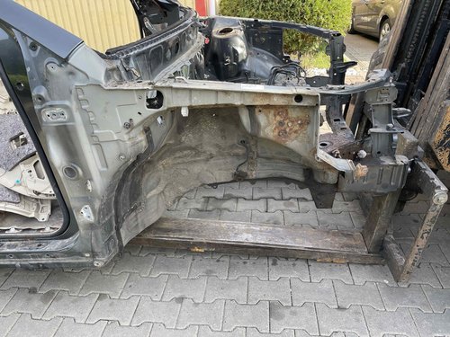 LONJERON DREAPTA LEXUS RX - - (2004 2009)