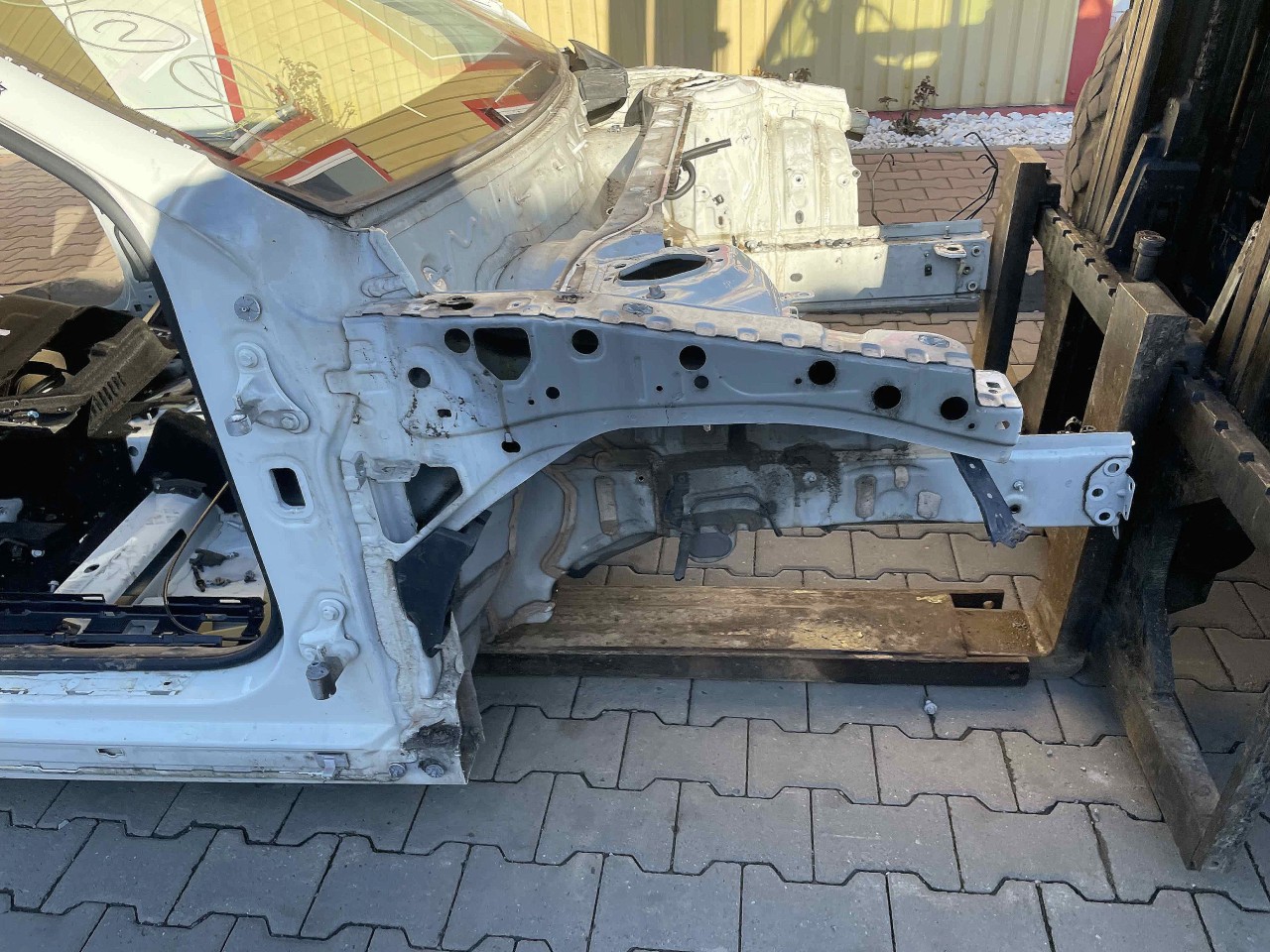 LONJERON DREAPTA MERCEDES A-CLASS - - (2012 2018)