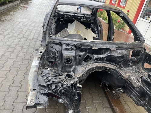 LONJERON DREAPTA MERCEDES C-CLASS C-CLASS - - (2014 2018)