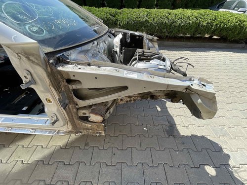 LONJERON DREAPTA MERCEDES CLS - - (2004 2010)