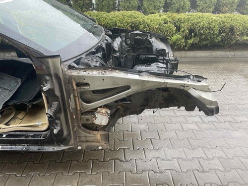LONJERON DREAPTA MERCEDES CLS CLS - - (2004 2010)