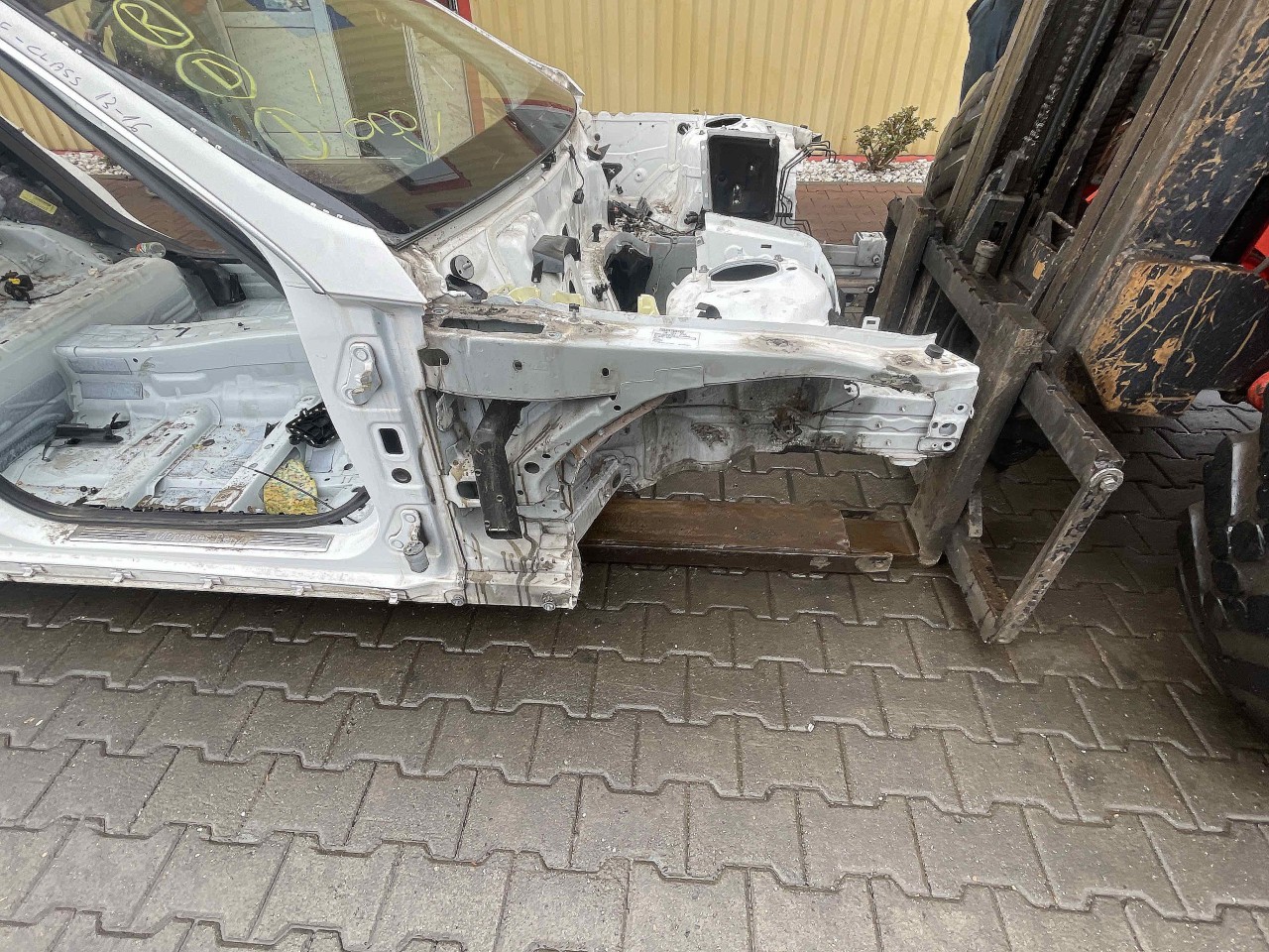 LONJERON DREAPTA MERCEDES E-CLASS - - (2013 2016)