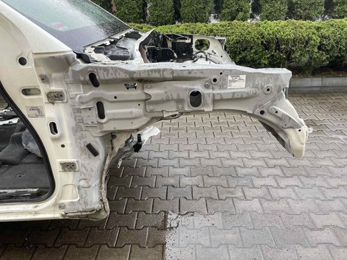 LONJERON DREAPTA NISSAN PATHFINDER - - (2010 2013)