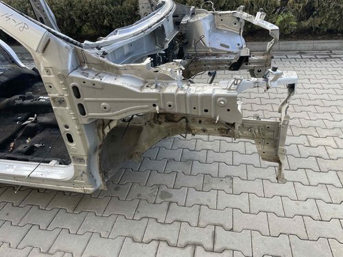 LONJERON DREAPTA NISSAN X-TRAIL - - (2014 2018)